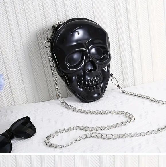 Skull Head Crossbody Bag - Picture 6 of 11